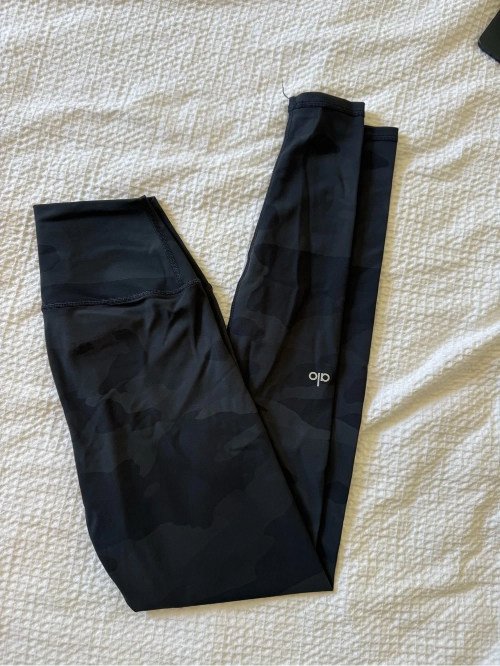 ALO Yoga High-Waist Camo Vapor Legging